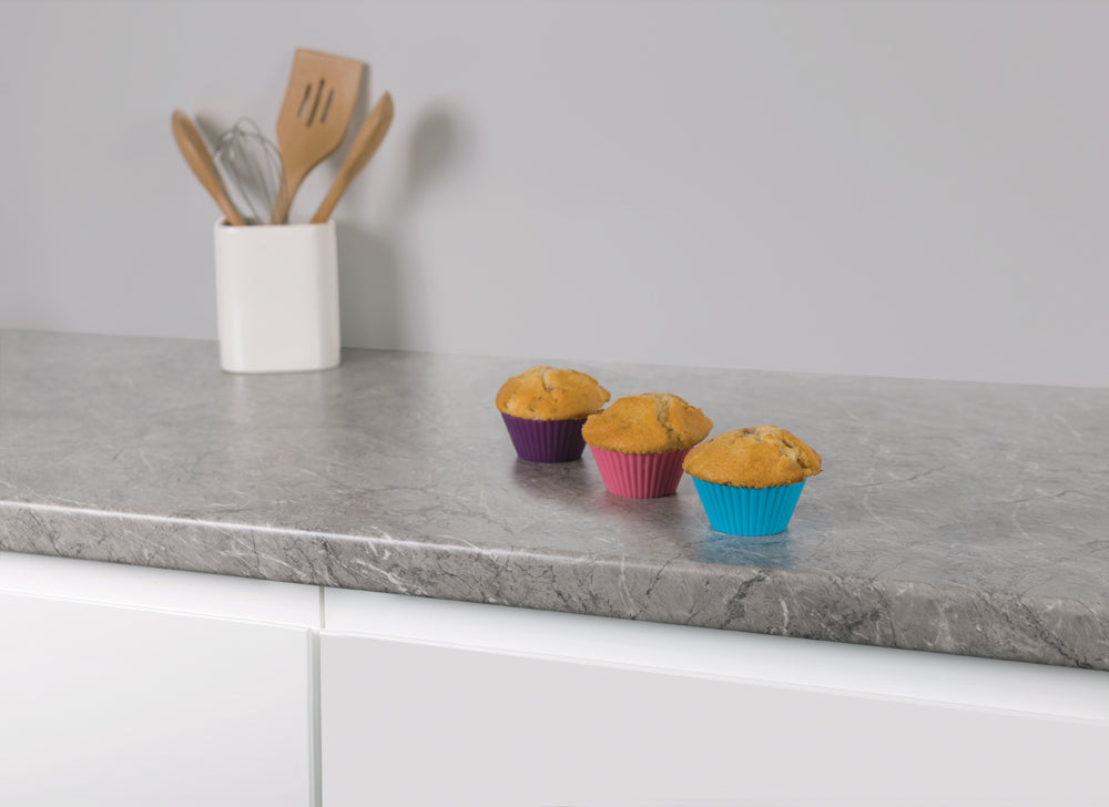 Spectra - 40mm Grey Lightning Stone Curved Edge