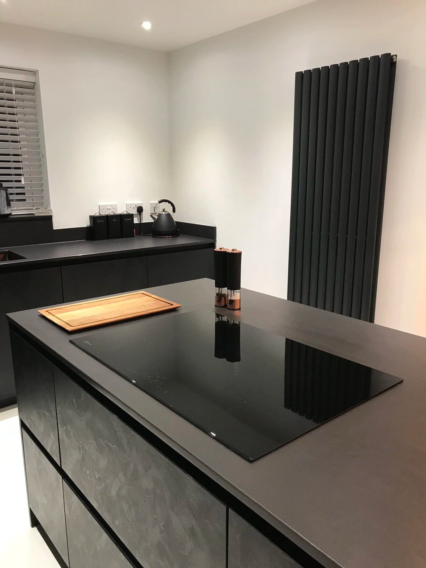 Spectra - 40mm Copper Stone Curved Edge