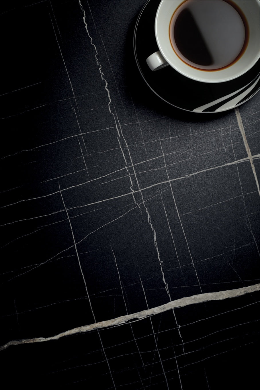 Spectra - 40mm Black Lightning Marble Curved Edge