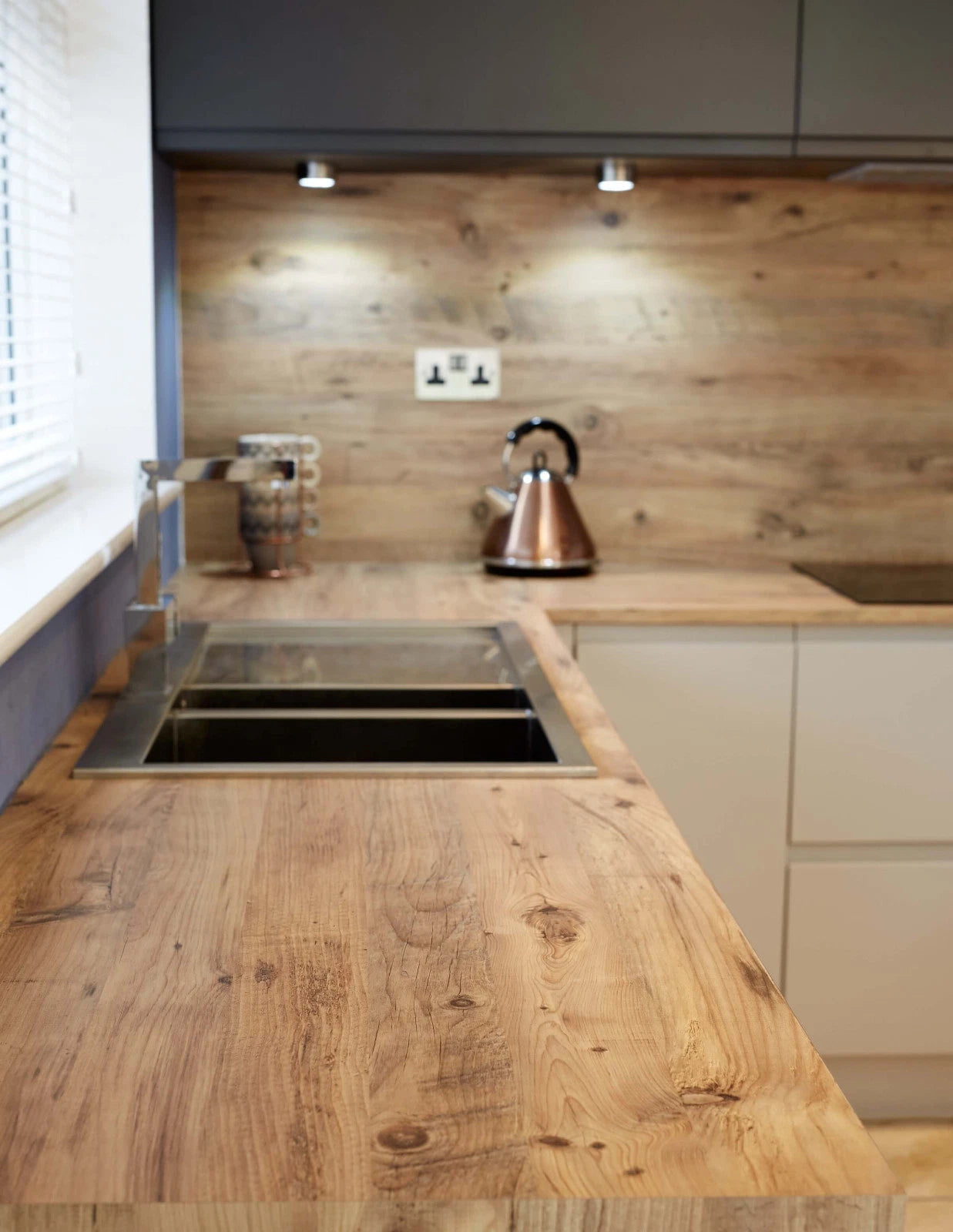 Urban - Mississipi Pine Square Edge Laminate